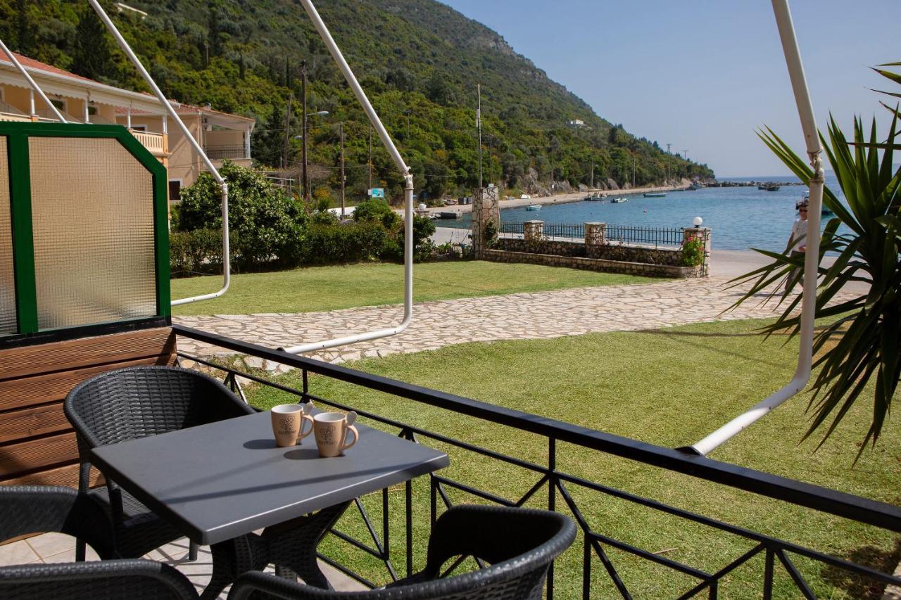 Captain Nick Aparthotel Mikros Gialos Exterior foto