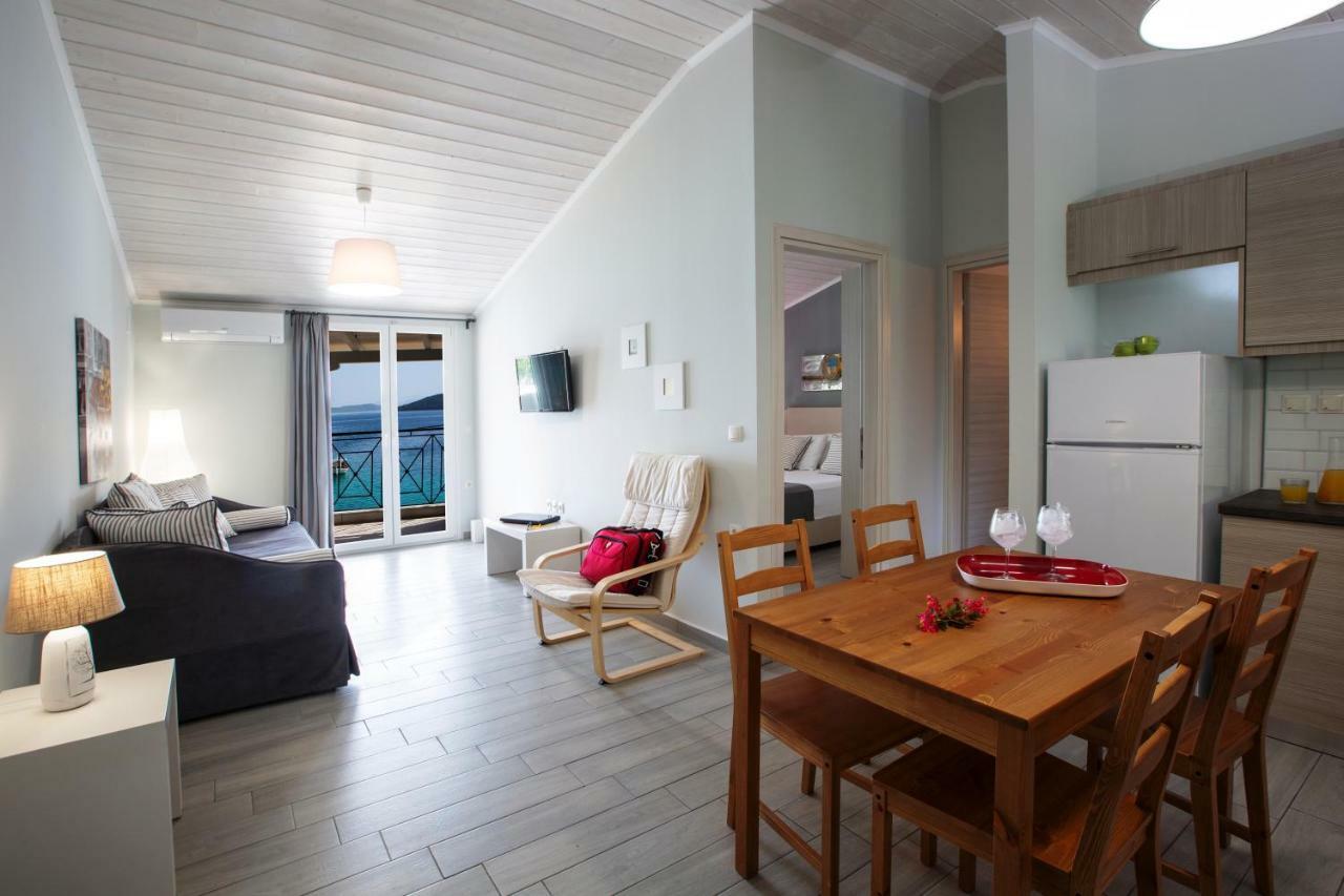 Captain Nick Aparthotel Mikros Gialos Exterior foto