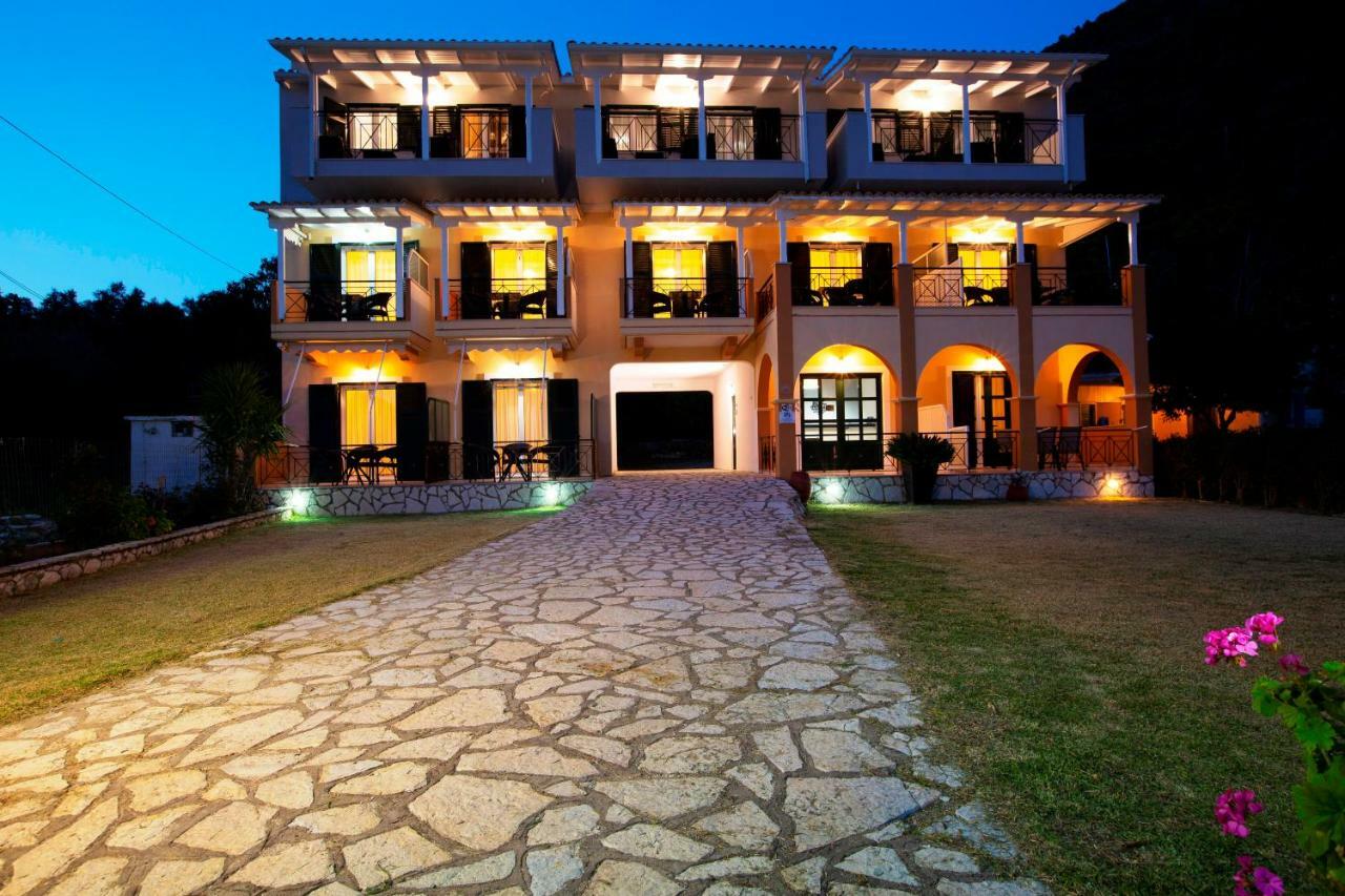 Captain Nick Aparthotel Mikros Gialos Exterior foto